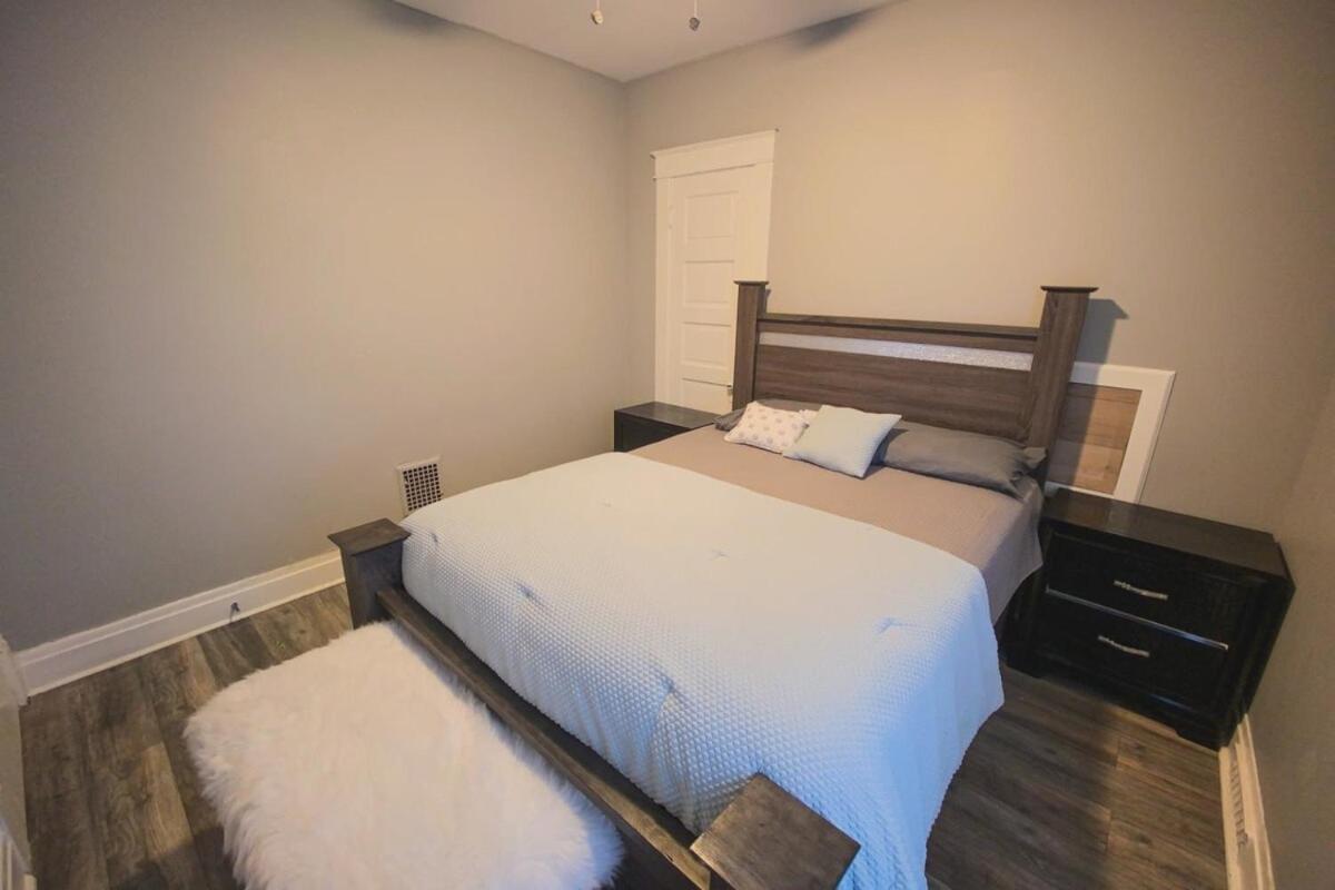 Large 6Br, 2 Bath In Niagara Falls Eksteriør billede