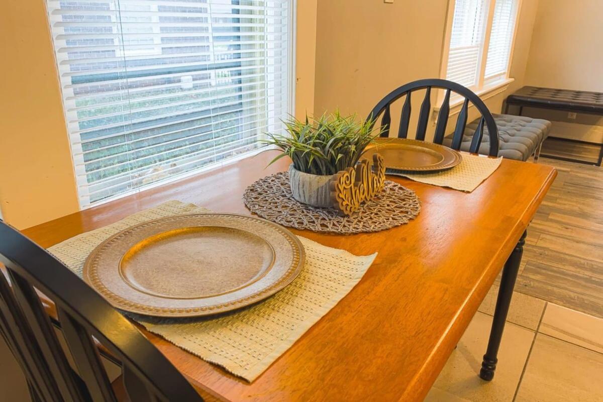 Large 6Br, 2 Bath In Niagara Falls Eksteriør billede