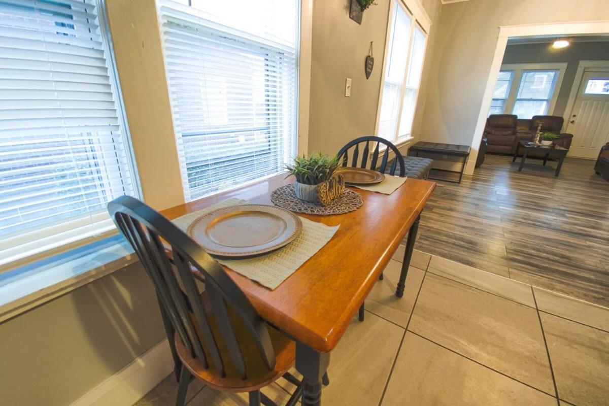 Large 6Br, 2 Bath In Niagara Falls Eksteriør billede